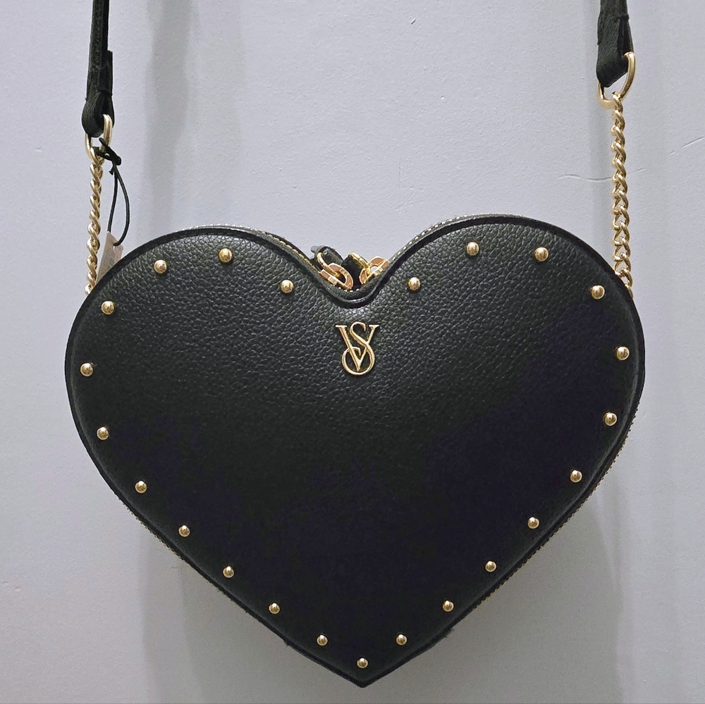 🖤Victoria's Secret Black Heart-Shaped Bag with Gold Accents💛